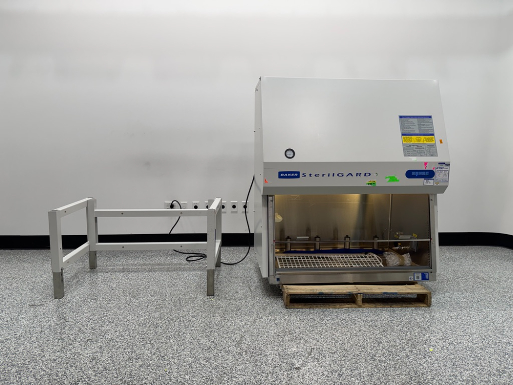 Image of Nuaire LabGard ES Class II Type A2 4' Biological Safety Cabinet